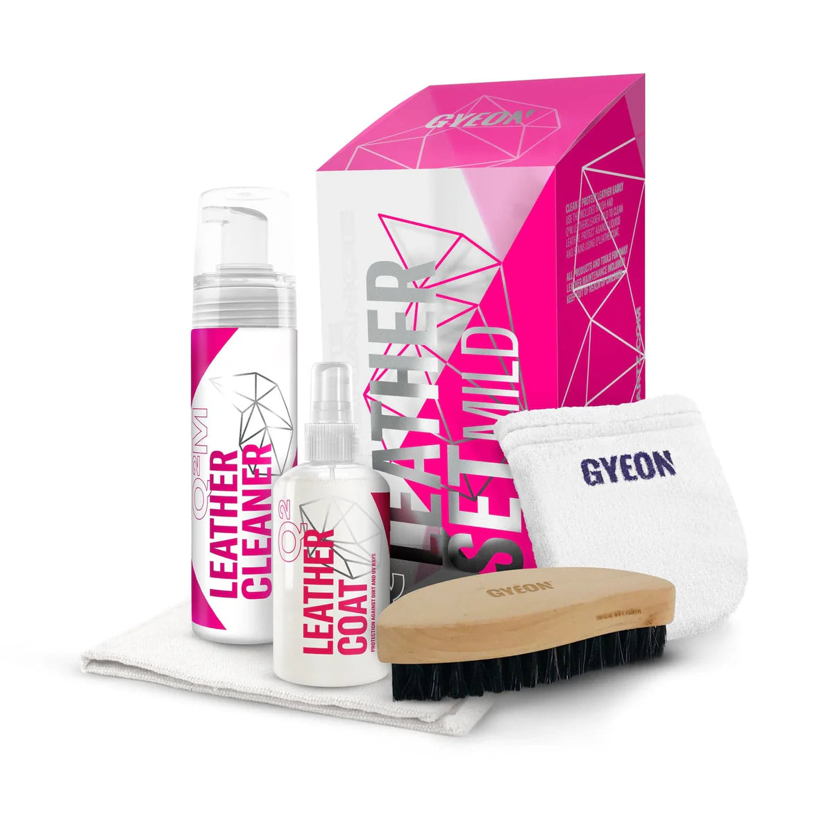 GYEON Q²M Leather Set Natural: two-step system for mild cleaning and durable matte protection of leather surfaces.