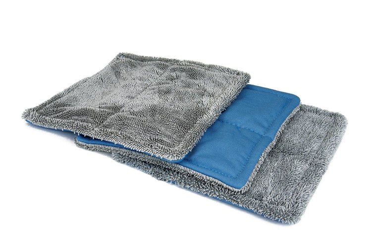 Autofiber Inside-Out Amphibian Glass Towels, 3-pack, dual-texture for streak-free interior and exterior glass cleaning.