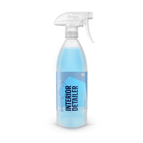 1L bottle of GYEON Q²M Interior Detailer for safe, effective cleaning of all interior surfaces with a clean matte finish.