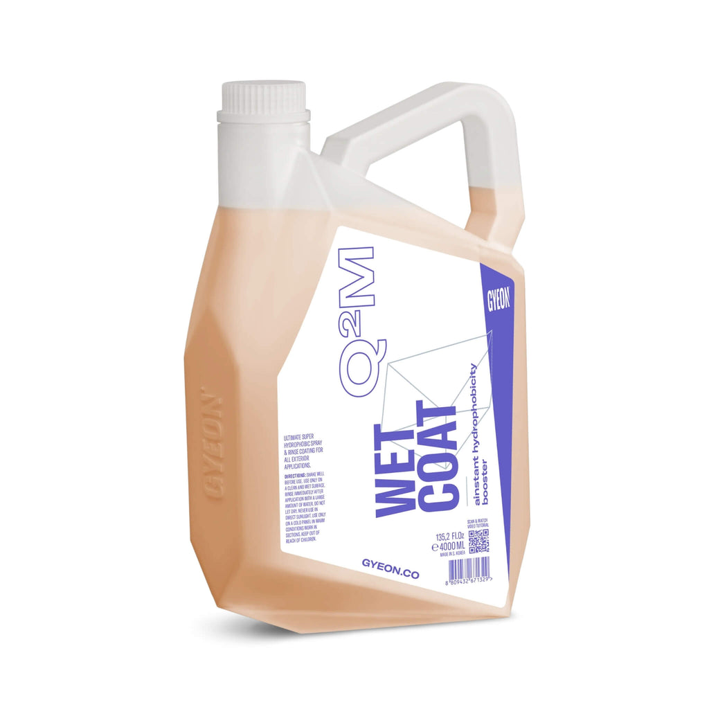 Gyeon Q²M WetCoat spray-on rinse-off sealant instant gloss, hydrophobic paint protection, and water beading.