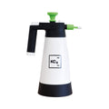 Koch-Chemie Pressure Sprayer Alkaline 1.5L pump with adjustable spray, 360° hose, and EPDM seals for neutral & alkaline use.