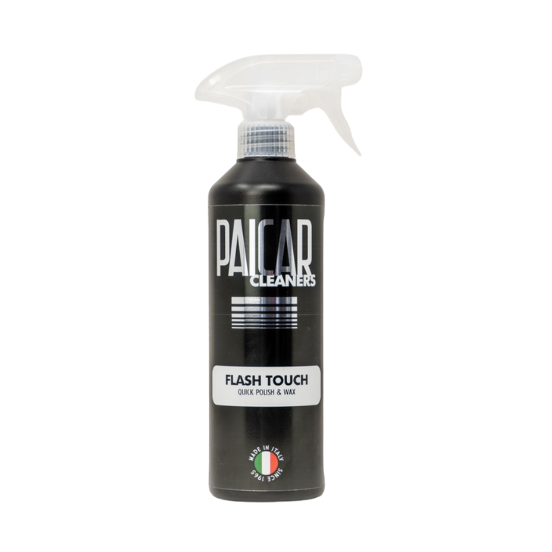 Bottle of PAICAR FLASH-TOUCH, a liquid polish in spray version, specifically developed to remove halos and dirt.