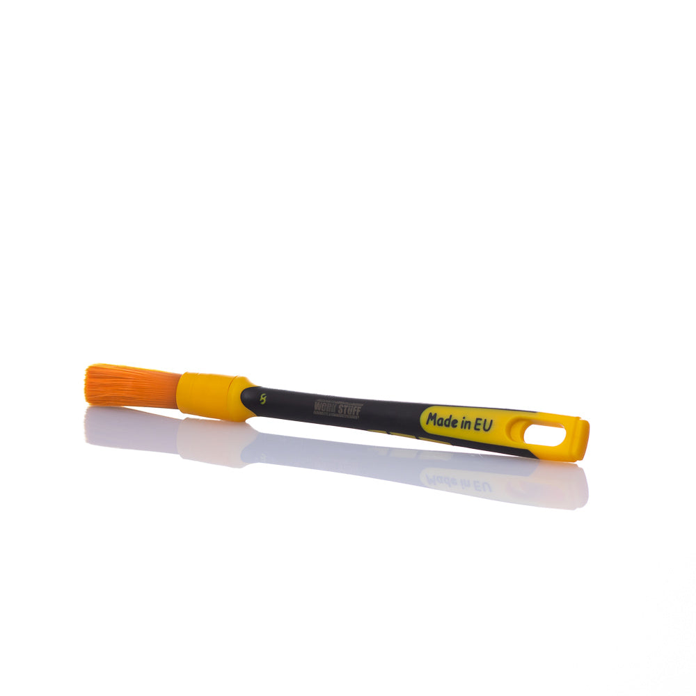 Work Stuff DETAILING BRUSH RUBBER ALBINO ORANGE with a rubber grip handle for comfortable interior and exterior cleaning.