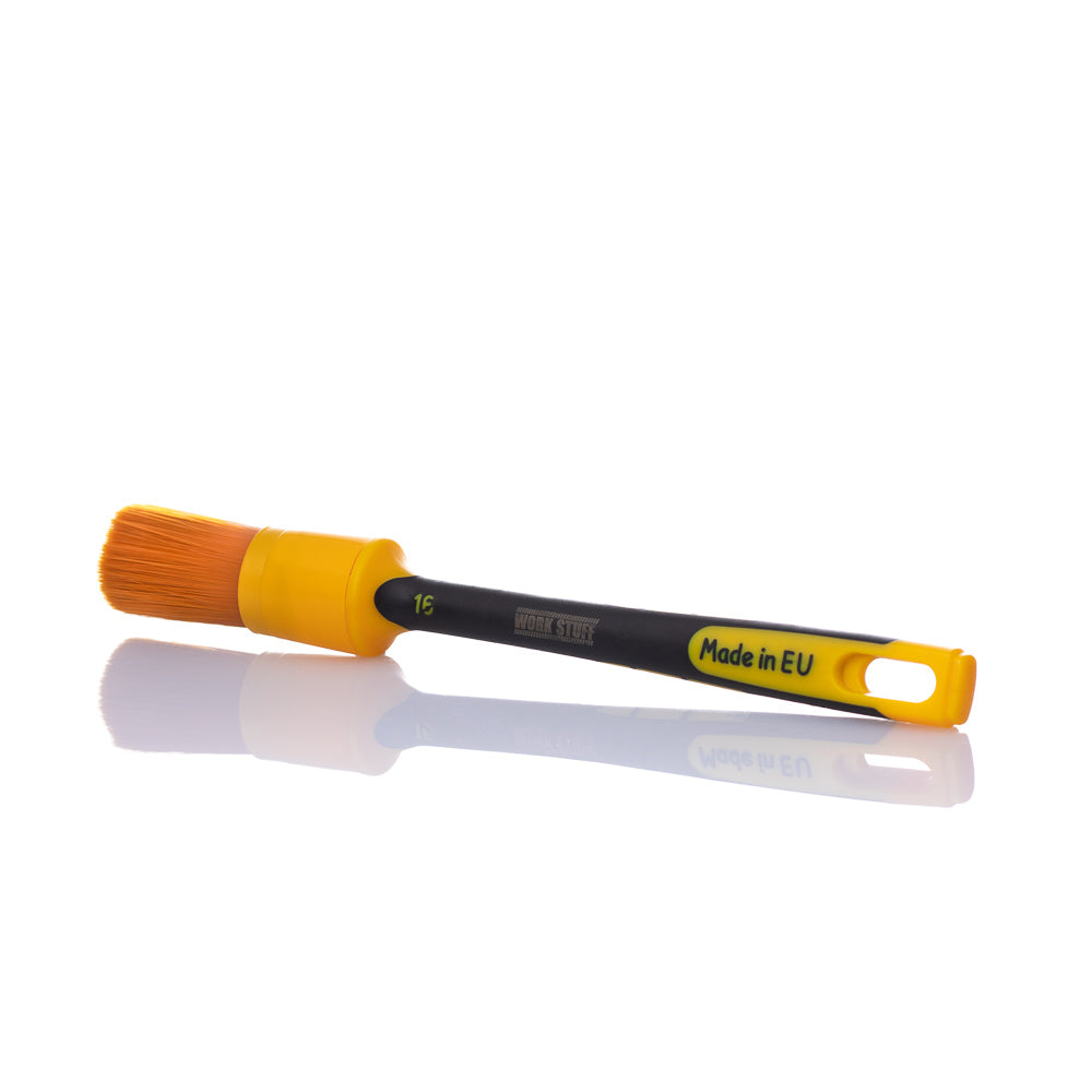 Work Stuff DETAILING BRUSH RUBBER ALBINO ORANGE with a rubber grip handle for comfortable interior and exterior cleaning.