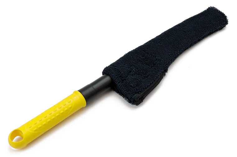 Autofiber Barrel Blade wheel brush with Dreadnought medium scrub cover for effective, safe wheel cleaning.