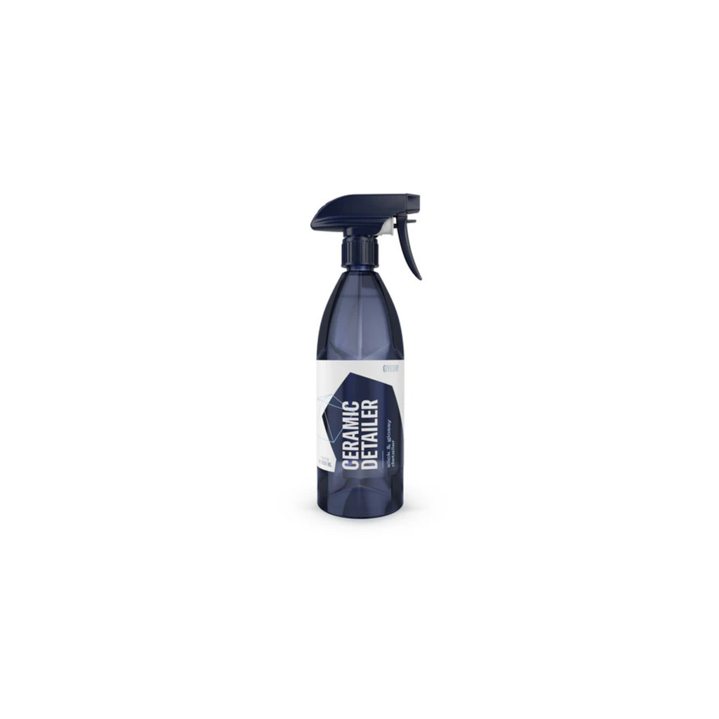 1L bottle of GYEON Q²M Ceramic Detailer, a quick detail spray that enhances gloss, slickness, and water beading.