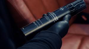 Nasiol Leather Cleaner Premium Foam bottle with rich foam for gentle, effective cleaning of leather surfaces.